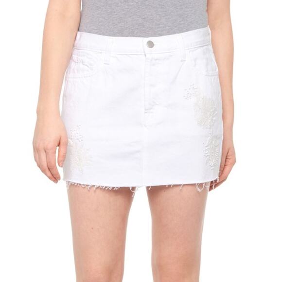 J Brand Women's White Bonny Mini Skirt Size 26 NEW - Picture 1 of 2